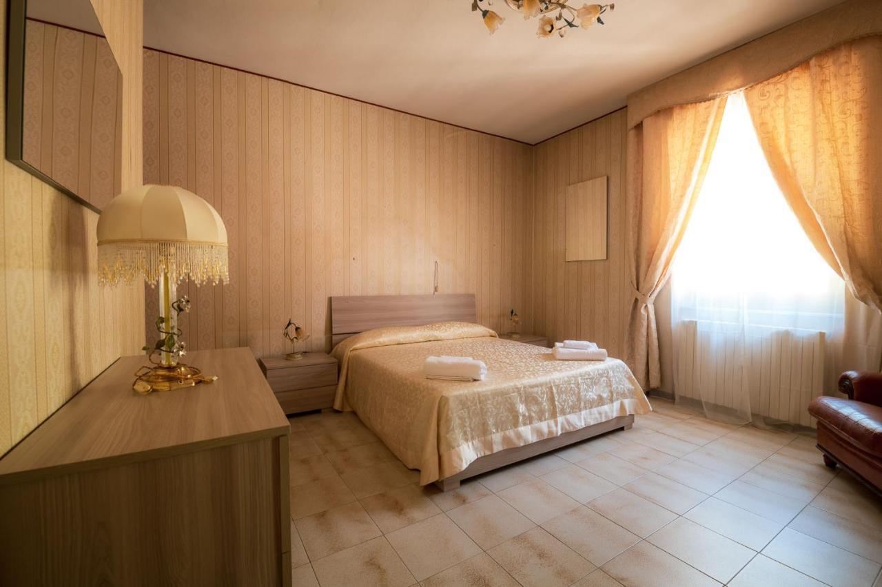 Casa Vacanze Dante Gorfigliano Екстериор снимка